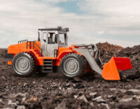 RC Front End Loader, 18 inches - Image 6